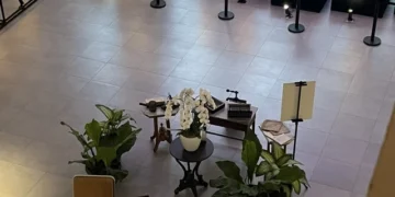 Keteguhan Hati Merawat Warisan: Mencari Indentitas Lewat Batik