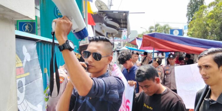 Demo Jilid II, PKN dan RPM kembali Kepung Gedung PLN UP3 Lebak