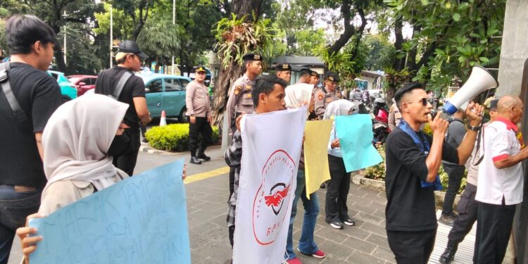 RPM dan PKN Demo Kantor BUMN, Desak BUMN Periksa Aset Listrik di Lebak Selatan