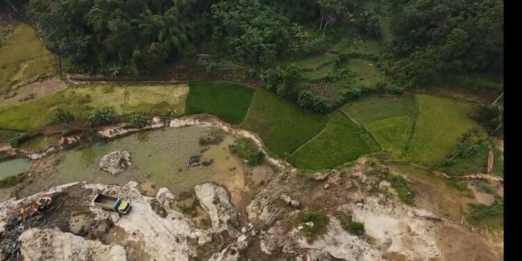 Ratusan Warga Maja Menjerit, Keindahan Kota Lebak Dirusak Tambang Galian C